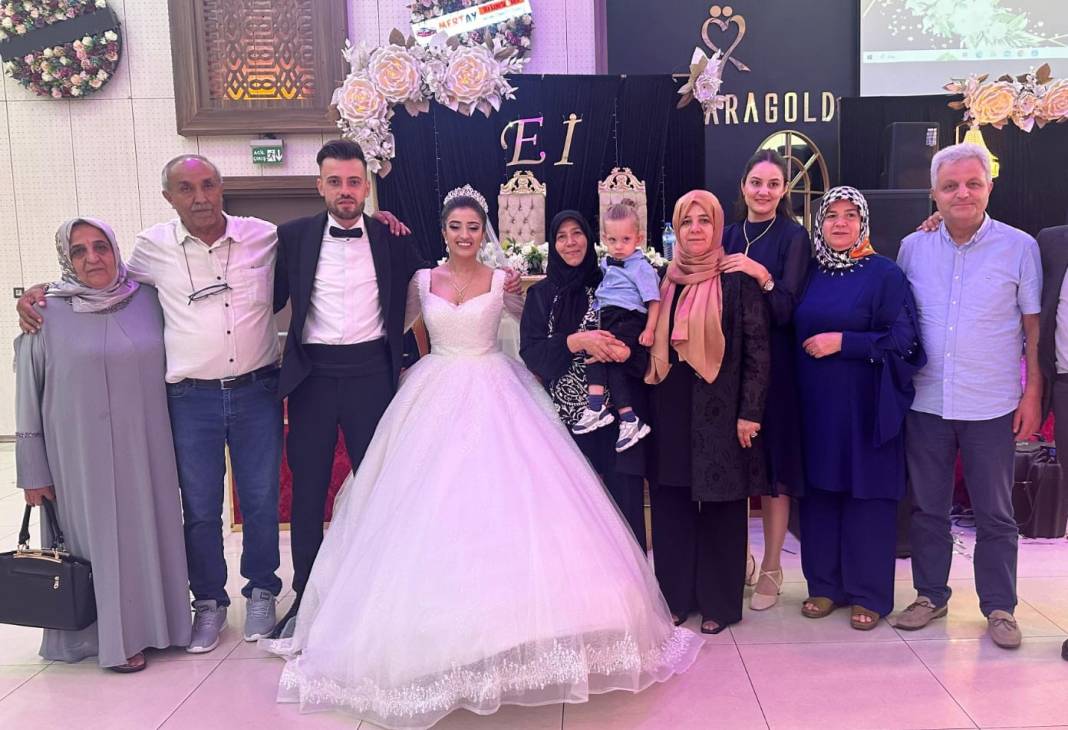 Elif ile İsmail dünyaevine girdi 3